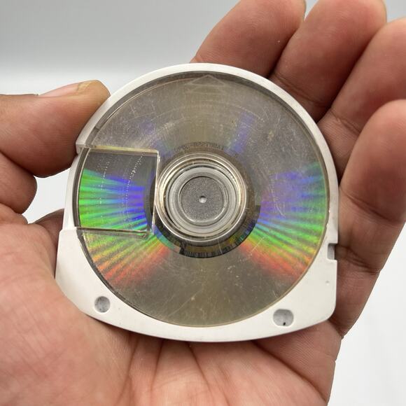 Resistance: Retribution PSP Video Game for PlayStation Portable Good Condition - Picture 3 of 4